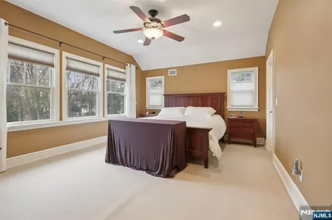577 Ridgewood Road Twp Of Washington NJ 07676