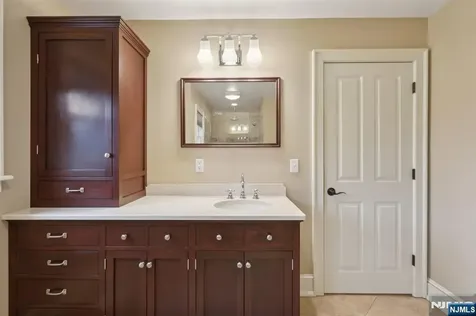 577 Ridgewood Road Twp Of Washington NJ 07676