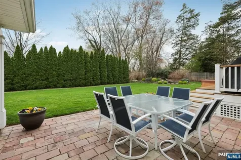 577 Ridgewood Road Twp Of Washington NJ 07676