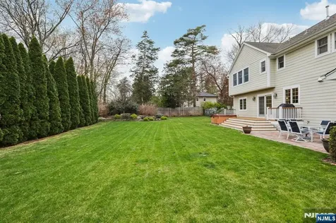 577 Ridgewood Road Twp Of Washington NJ 07676