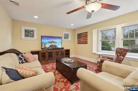 577 Ridgewood Road Twp Of Washington NJ 07676