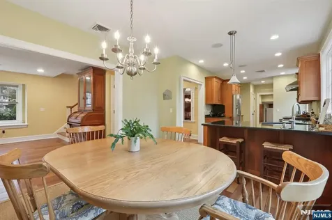 577 Ridgewood Road Twp Of Washington NJ 07676