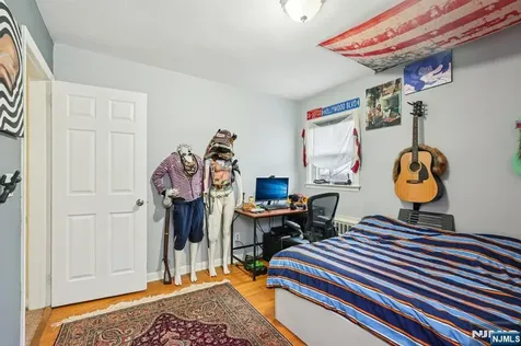 397 Oak Street Ridgefield NJ 07657