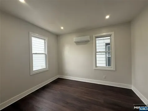144 Main Street Lodi NJ 07644
