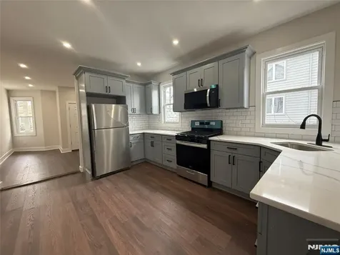 144 Main Street Lodi NJ 07644