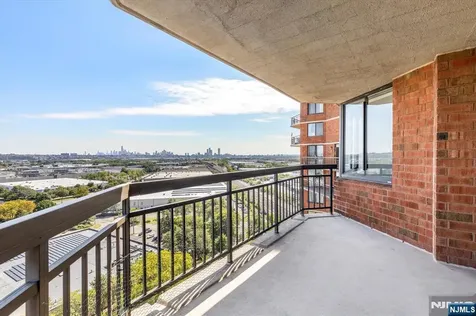 1705 Harmon Cove Tower Secaucus NJ 07094