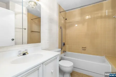 1705 Harmon Cove Tower Secaucus NJ 07094