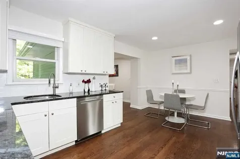 11 Evans Road Cresskill NJ 07626