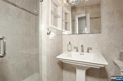 11 Evans Road Cresskill NJ 07626