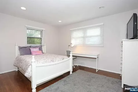 11 Evans Road Cresskill NJ 07626