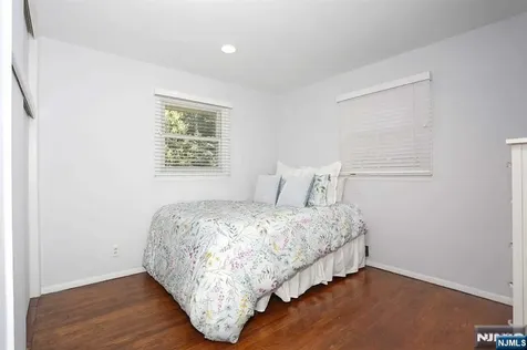 11 Evans Road Cresskill NJ 07626