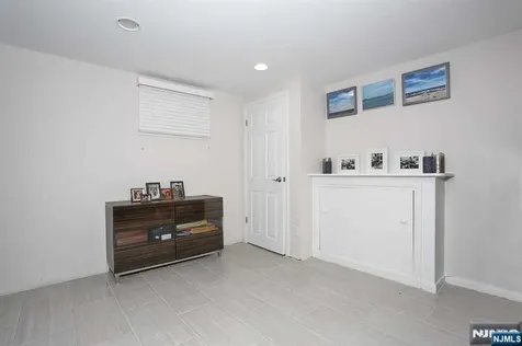 11 Evans Road Cresskill NJ 07626