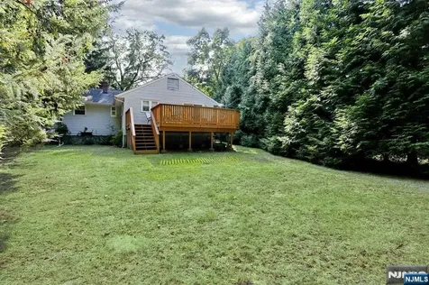 11 Evans Road Cresskill NJ 07626