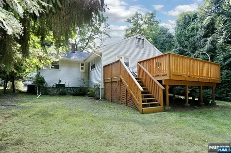 11 Evans Road Cresskill NJ 07626