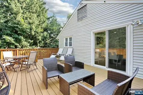 11 Evans Road Cresskill NJ 07626