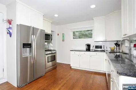 11 Evans Road Cresskill NJ 07626
