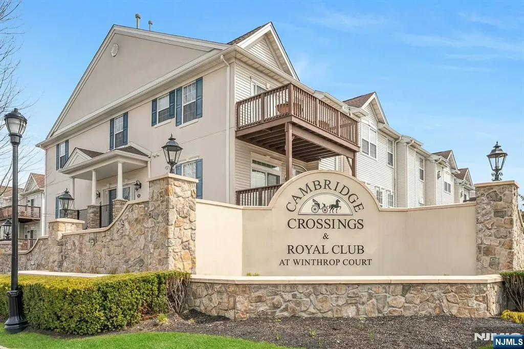 1107 Wickham Terrace Clifton NJ 07013