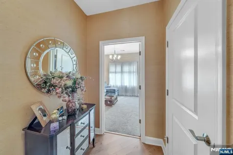 1107 Wickham Terrace Clifton NJ 07013