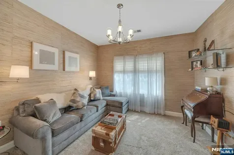 1107 Wickham Terrace Clifton NJ 07013