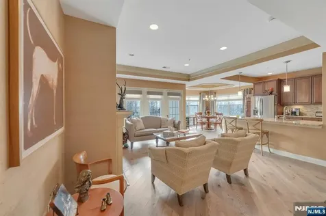 1107 Wickham Terrace Clifton NJ 07013