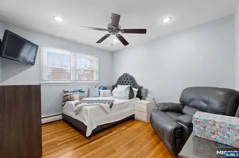 34 Seminole Avenue Oakland NJ 07436