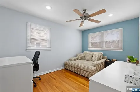 34 Seminole Avenue Oakland NJ 07436