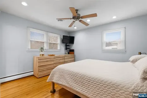 34 Seminole Avenue Oakland NJ 07436