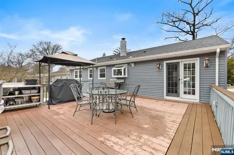 34 Seminole Avenue Oakland NJ 07436