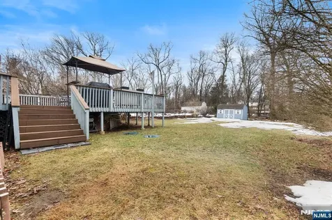 34 Seminole Avenue Oakland NJ 07436