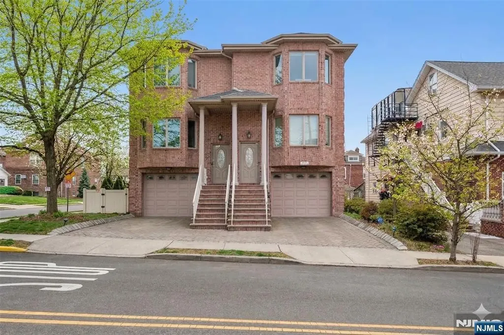 442 Washington Avenue Cliffside Park NJ 07010