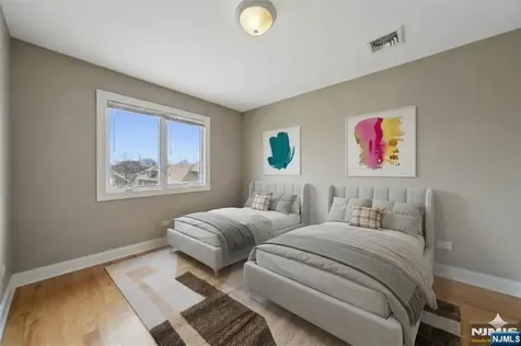 442 Washington Avenue Cliffside Park NJ 07010