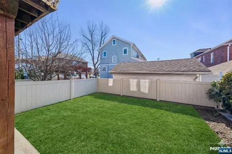 442 Washington Avenue Cliffside Park NJ 07010