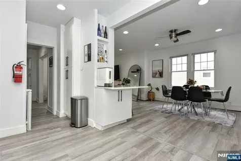 89 Forest Place Rochelle Park NJ 07662