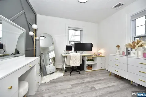 89 Forest Place Rochelle Park NJ 07662