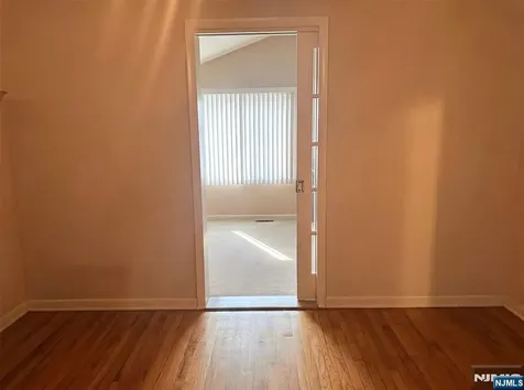 1033 Park Drive Secaucus NJ 07094