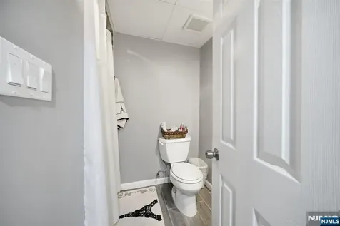 55 15th Street Hawthorne NJ 07506
