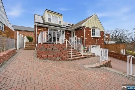55 15th Street Hawthorne NJ 07506