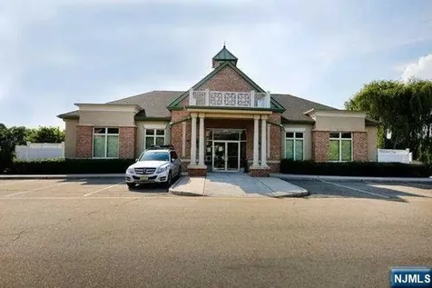 2403 Windsor Park Court Englewood NJ 07631