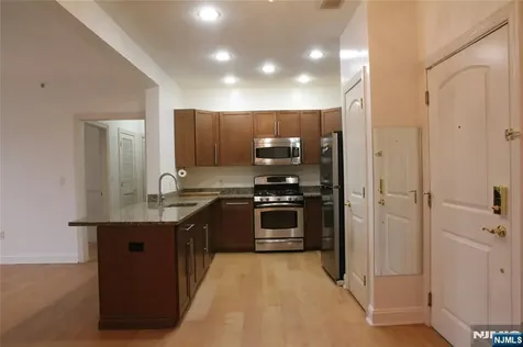 2403 Windsor Park Court Englewood NJ 07631
