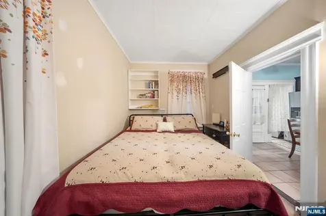 409 Hamilton Street Harrison NJ 07029