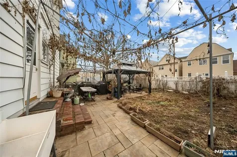 409 Hamilton Street Harrison NJ 07029