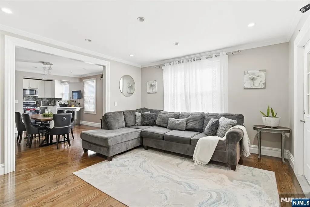 32 Elmwood Terrace Irvington NJ 07111