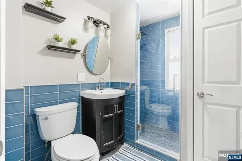 32 Elmwood Terrace Irvington NJ 07111