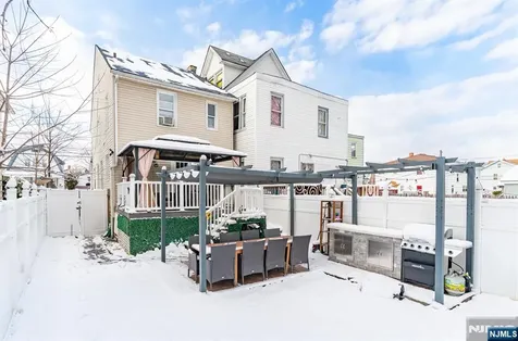 32 Elmwood Terrace Irvington NJ 07111