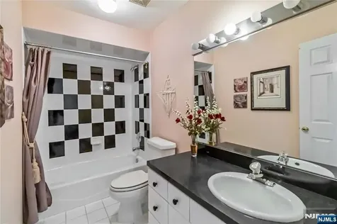30 Jordan Drive River Edge NJ 07661