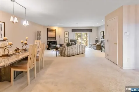 30 Jordan Drive River Edge NJ 07661