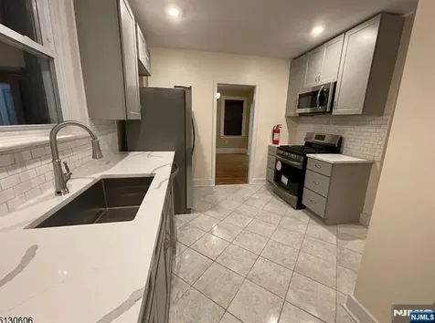 216 Lincoln Place Irvington NJ 07111