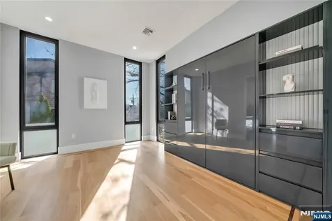 11 Roberts Road Englewood Cliffs NJ 07632