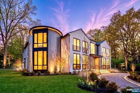 11 Roberts Road Englewood Cliffs NJ 07632