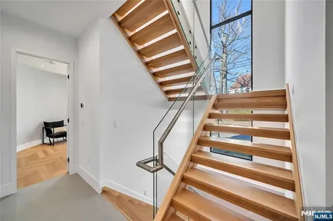11 Roberts Road Englewood Cliffs NJ 07632